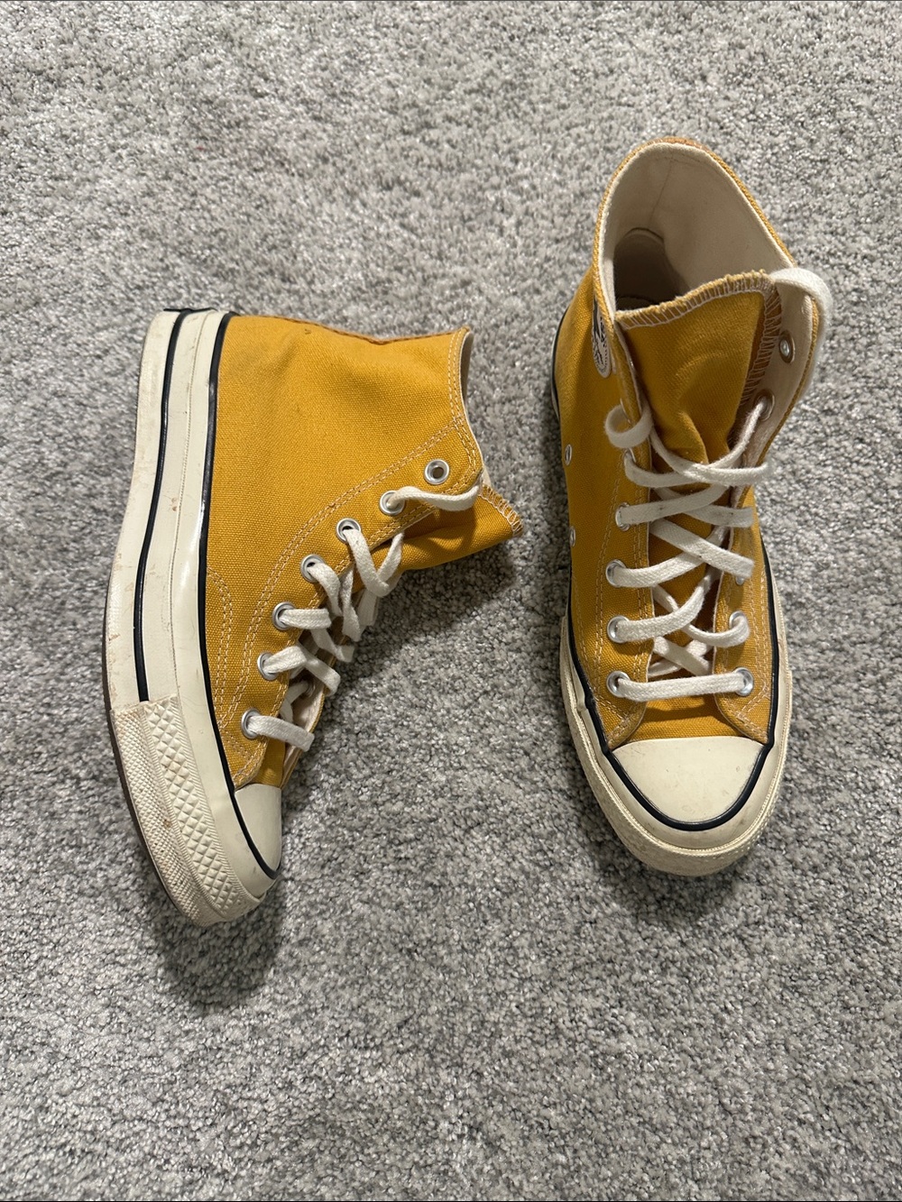 Converse size 7